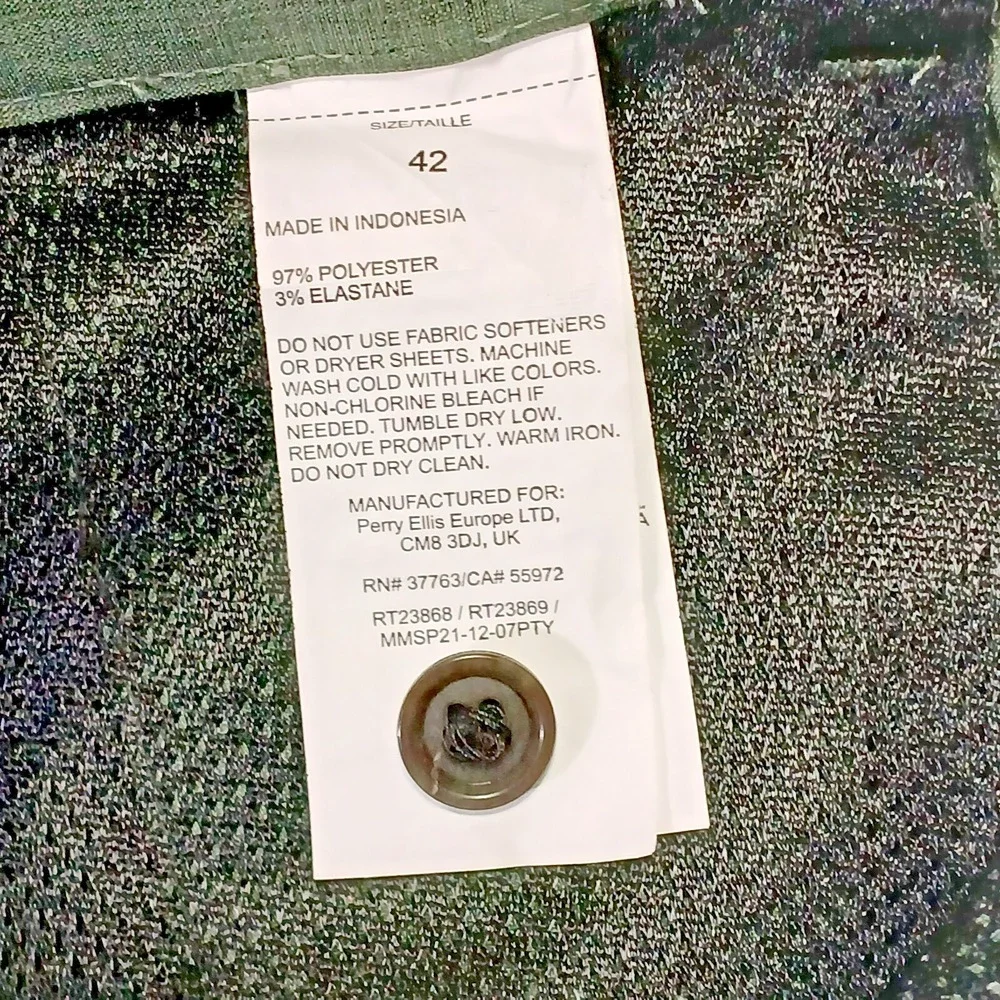 Perry Ellis Shorts Men's Size 42 Green Chino Stretch Active Performance